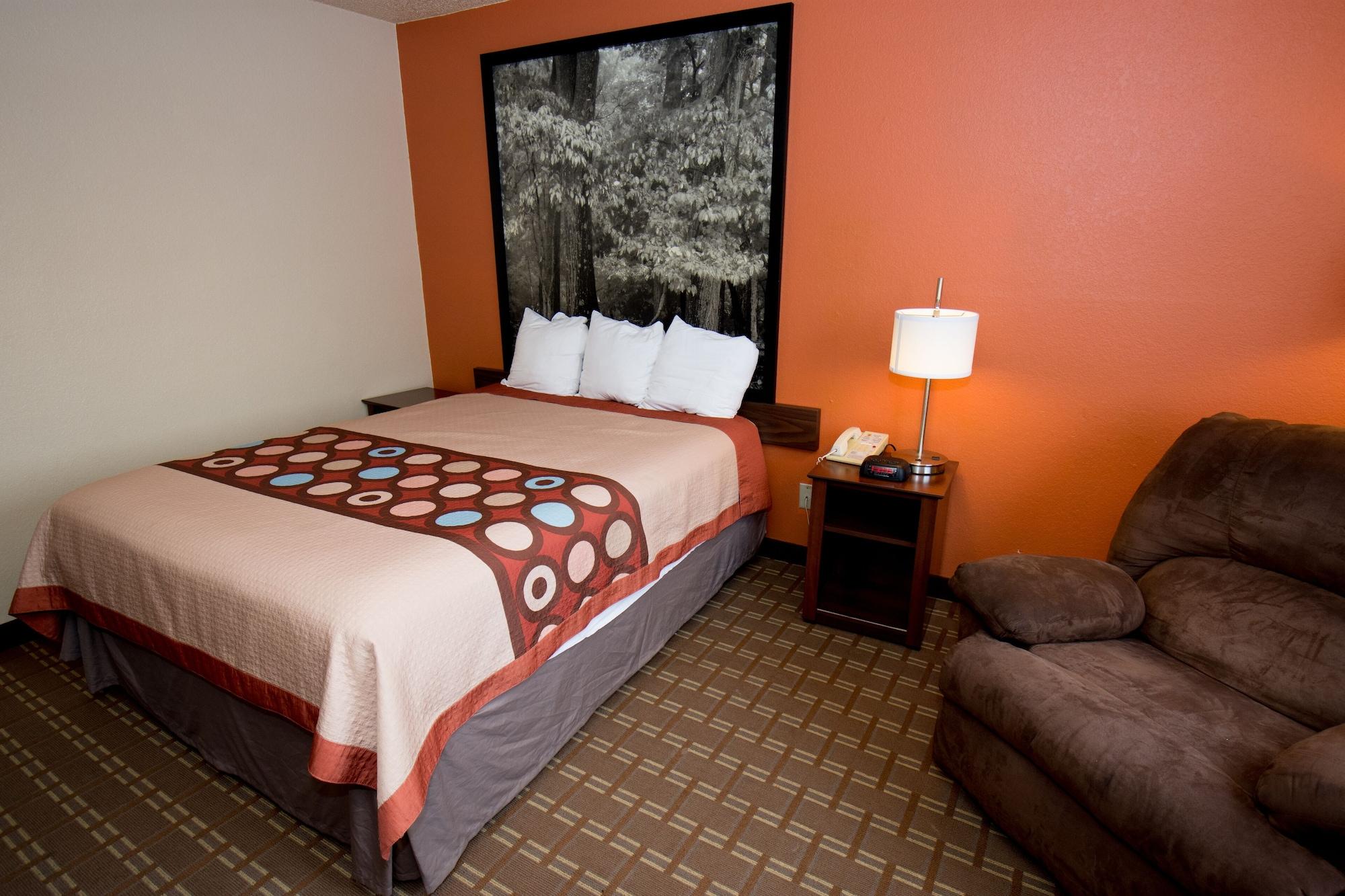 Super 8 By Wyndham Altoona Hotel Eksteriør billede